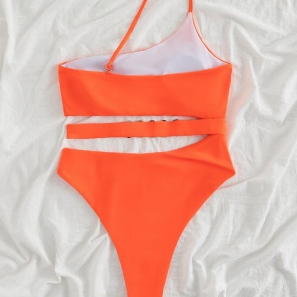 Boho white  gold chain detail cutout monokini swimsuit - Picture 8 of 10